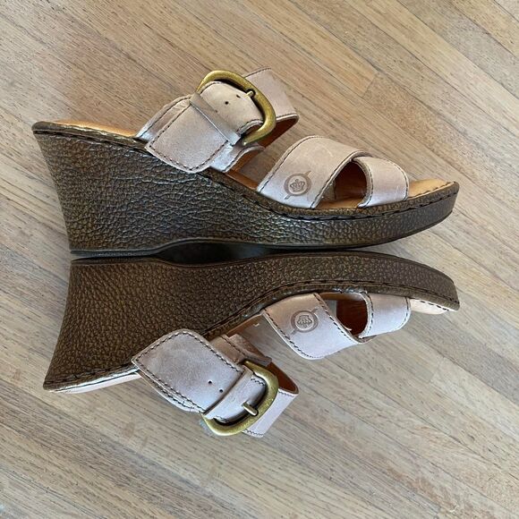 Born Leather Wedge Sandals Taupe Strappy Comfort‎ Shoes Buckle Slip-On Slides 7M - Picture 4 of 7